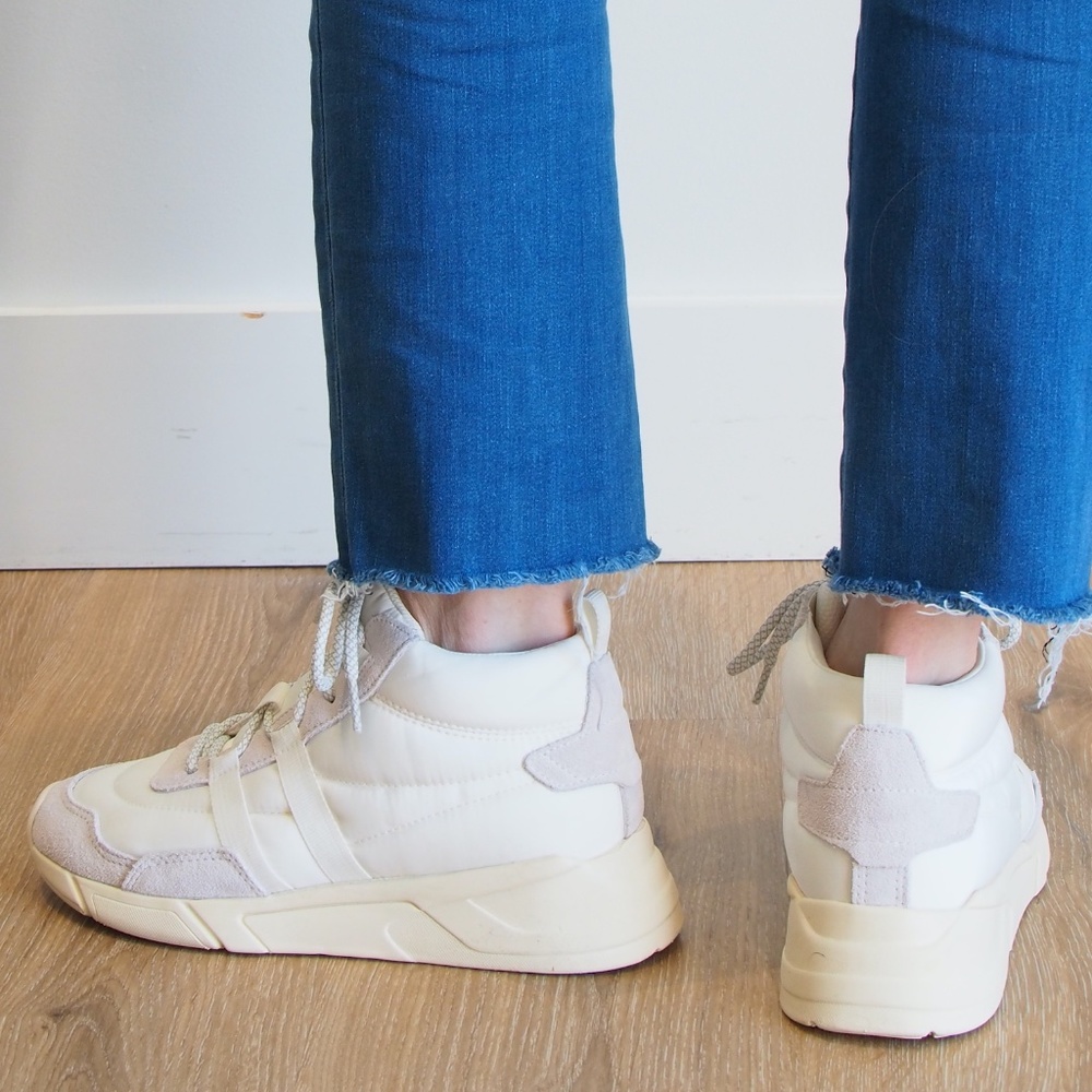 Lunar, White